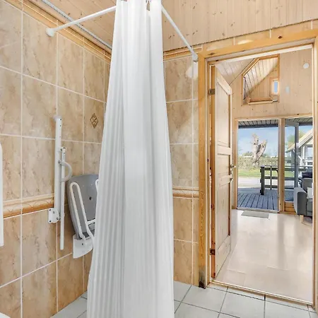 1 Bedroom Amazing In Prázdninový dům *